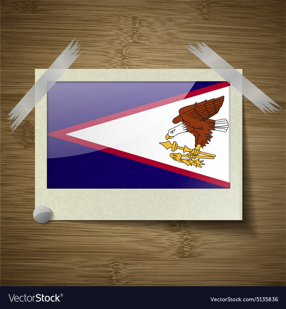 Flaggen Amerikanische Samoa am Rahmen auf Holz Textur