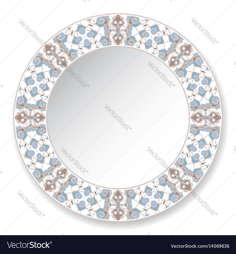 Decorative plate with circular pattern